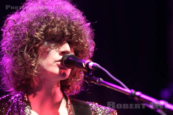 TEMPLES - 2013-11-11 - PARIS - La Cigale - James Edward Bagshaw